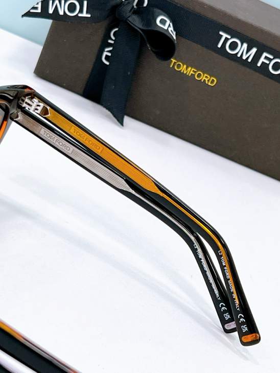 Picture of Tom Ford Sunglasses _SKUfw79566648fw